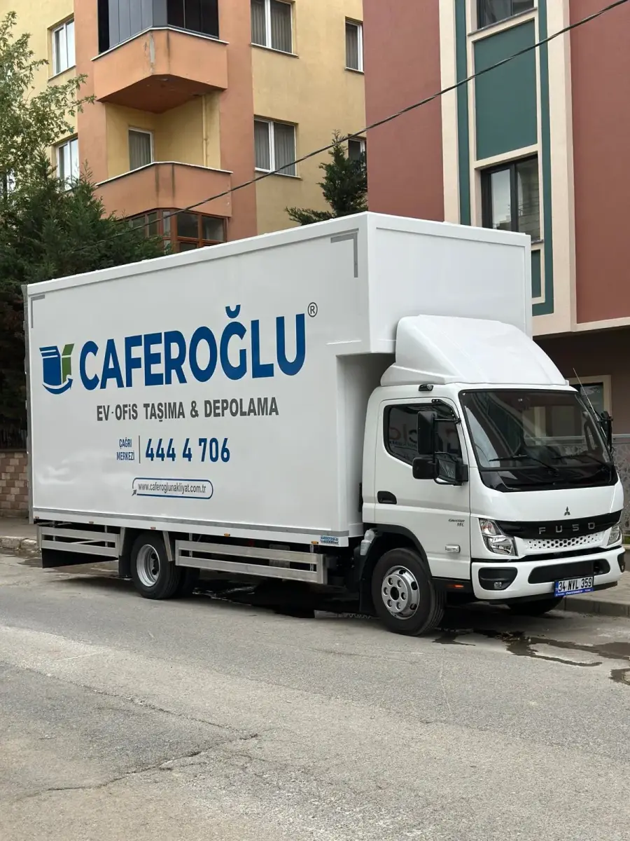 Ana Sayfa Şehirler arası nakliyat kamyonu